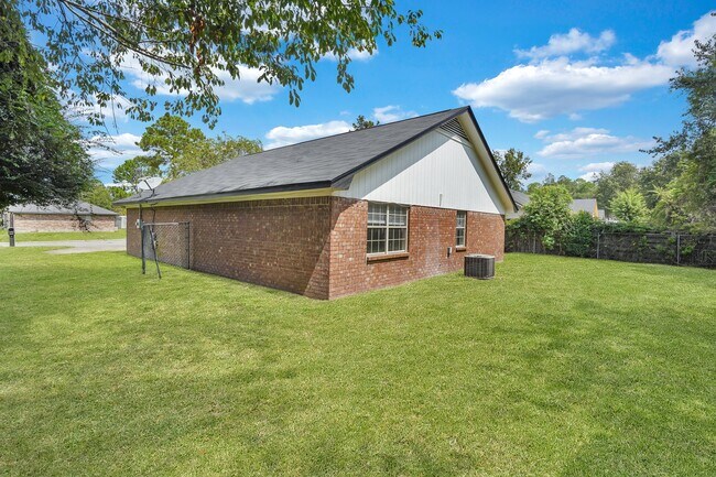 Building Photo - 734 Timber Ridge Trail