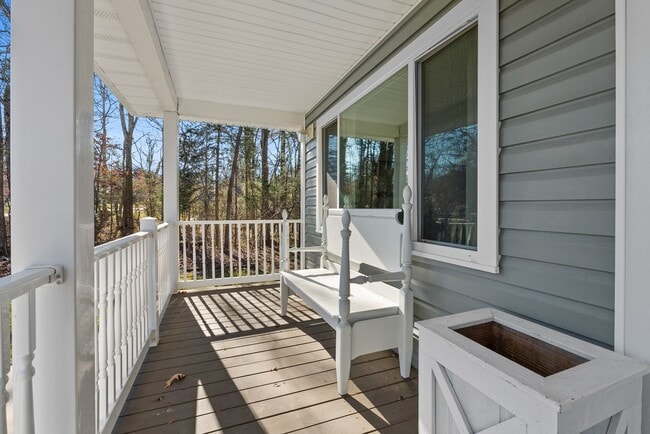 Building Photo - 3-Bedroom in Town of Farmville with One-Le...
