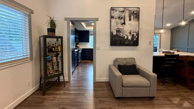 Building Photo - 1504 Dorothy Dr