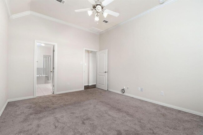 Building Photo - 24727 Lake Basin Ct