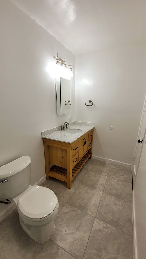 Building Photo - a13508