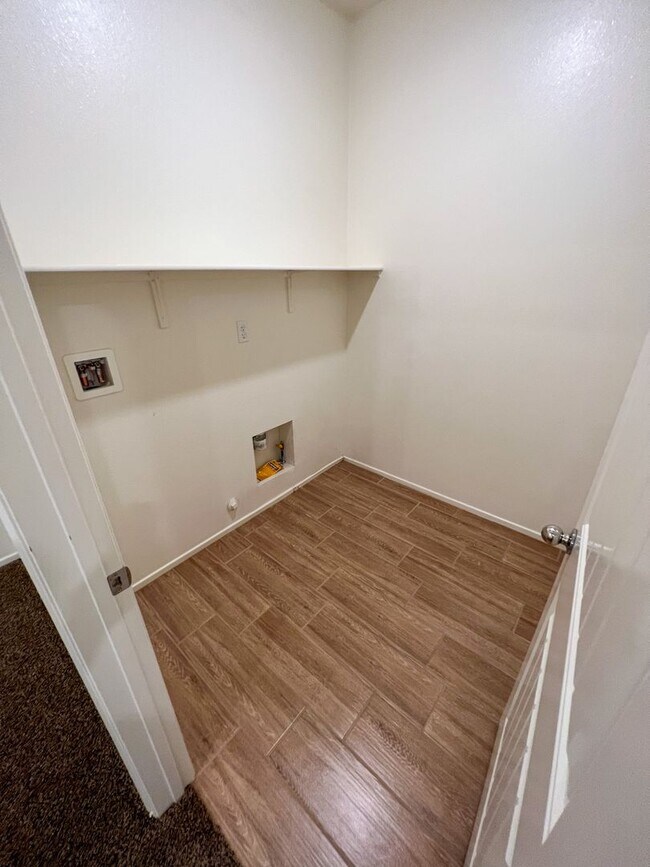 Building Photo - 2 bedroom Condo with a LOFT located in Menifee!