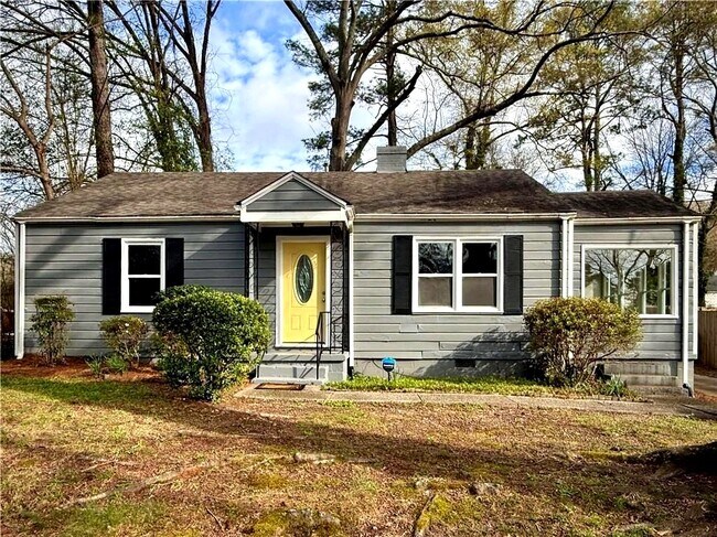Building Photo - 1449 Lynford Dr SW
