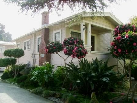 Primary Photo - Rockridge house, Walk to Bart, Shops and R...