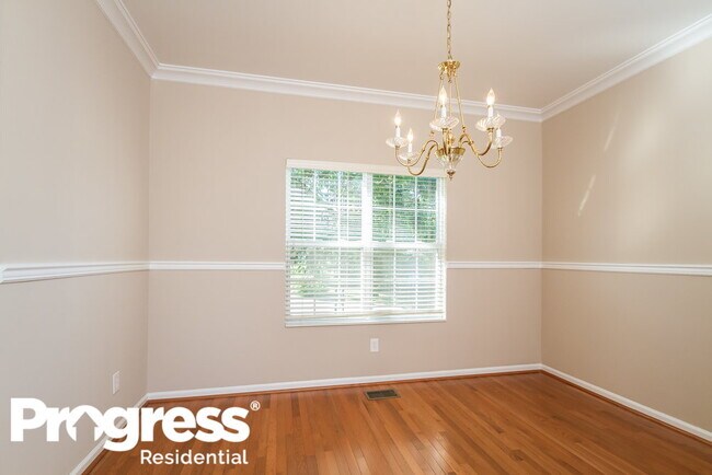 Building Photo - 1508 Stoner Valley