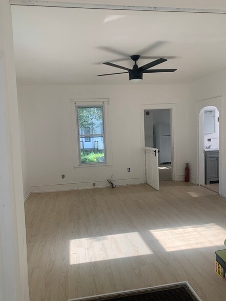 Building Photo - 117 Garner Ave