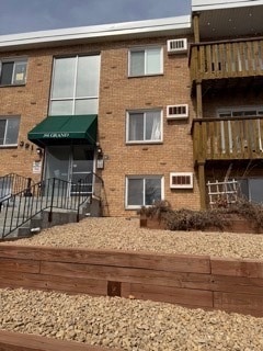 Building Photo - 391 Grand Ave