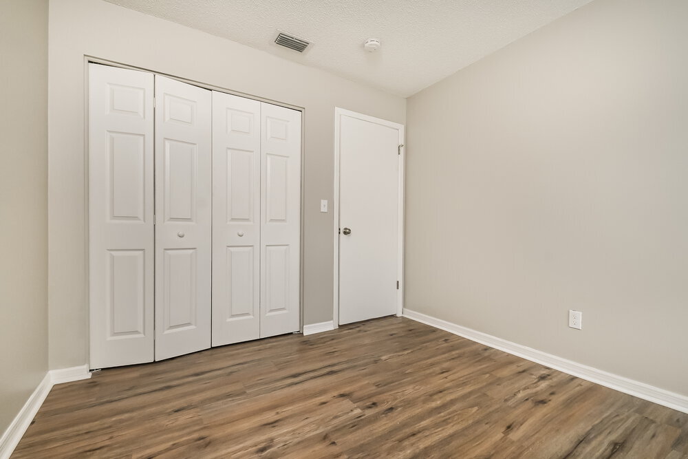 Building Photo - 420 Silver Hill Dr