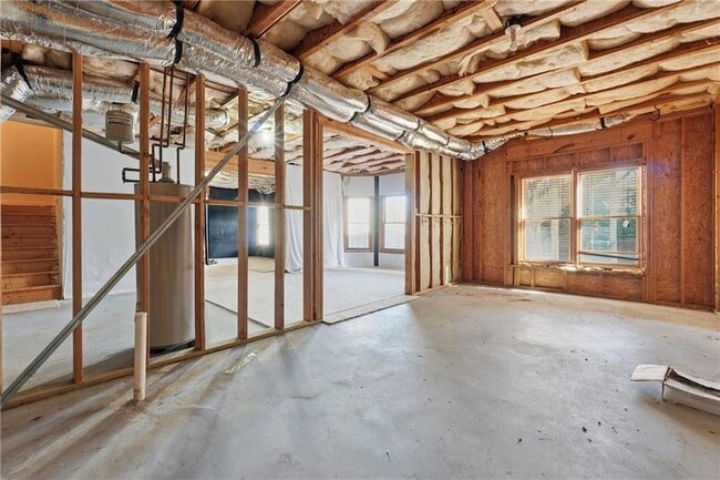 Building Photo - 6437 Blue Water Dr