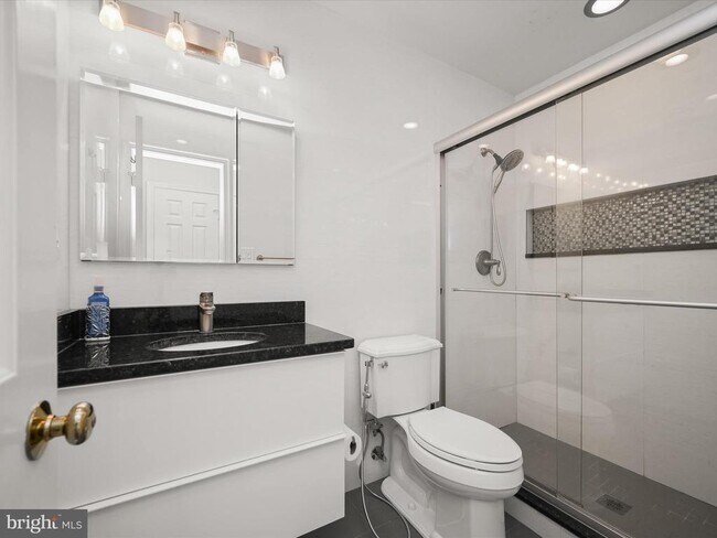 Building Photo - 7704 Zulima Ct