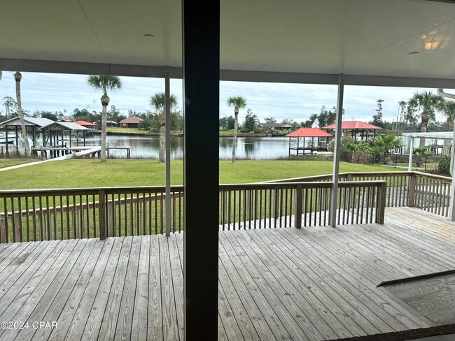 Building Photo - 7134 Bay Crest Rd