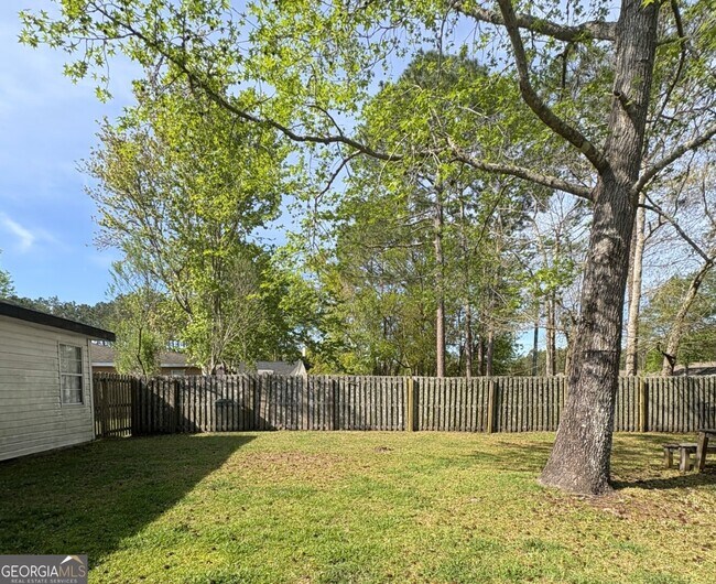 Building Photo - 1108 Sussex St