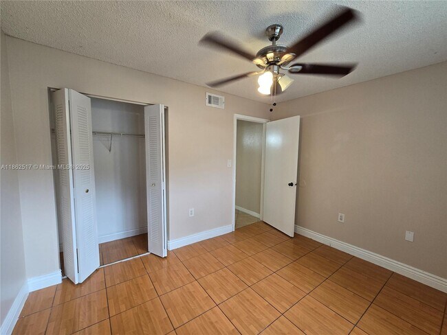 Building Photo - 2264 SW 81st Ave