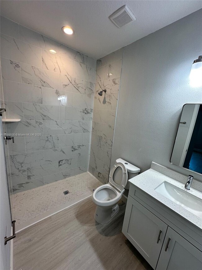 Building Photo - 10385 Port Everglades St