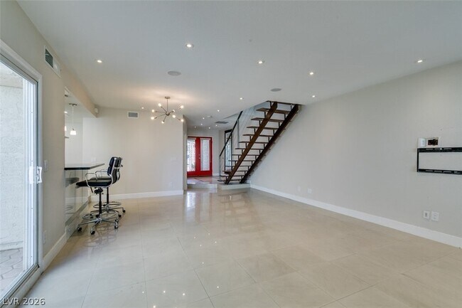 Building Photo - 5046 Schumann Dr