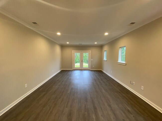 Building Photo - Home for Rent in Calera, AL!!! Available t...
