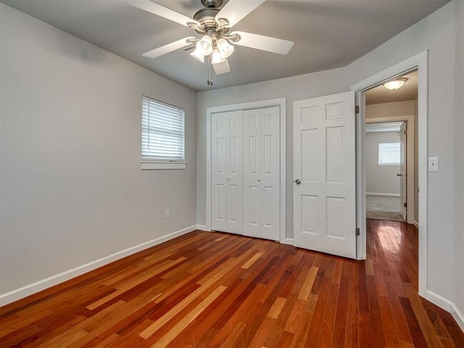 Building Photo - 8 South Ave