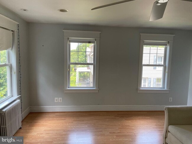 Building Photo - 4229 Brandywine St NW