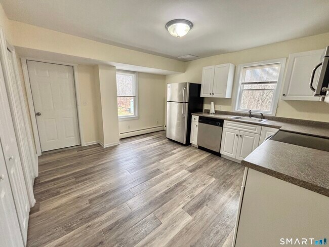 Building Photo - 61 Scotland Ave