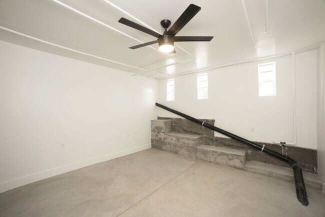 Building Photo - 1167 Bellevue Ave
