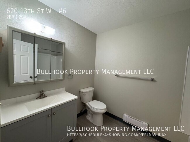 Building Photo - 620 13th St W