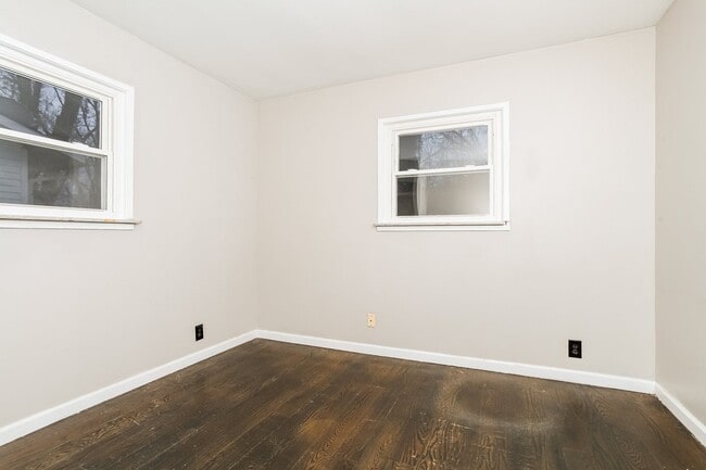 Building Photo - 1715 Monterey Ct