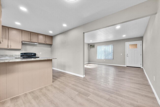 Building Photo - 10472 Chapman Ave