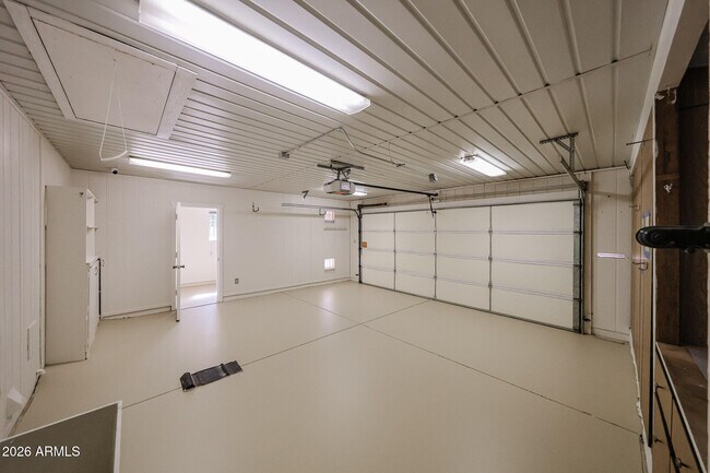 Building Photo - 9821 N 110th Ave