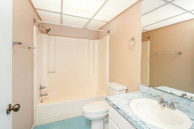 Building Photo - 123 Rio Del Mar St