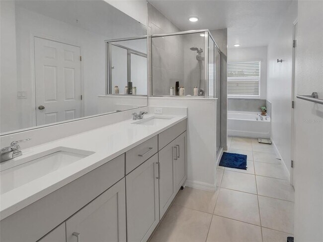 Building Photo - 11761 Tidal Aly