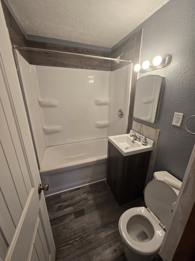 Bathroom - 613 W 25th St