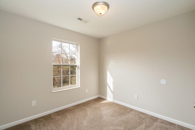 Building Photo - 5117 Cattail Ln