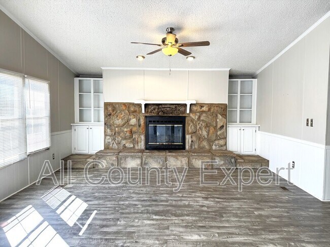 Building Photo - 288 Turner Rd