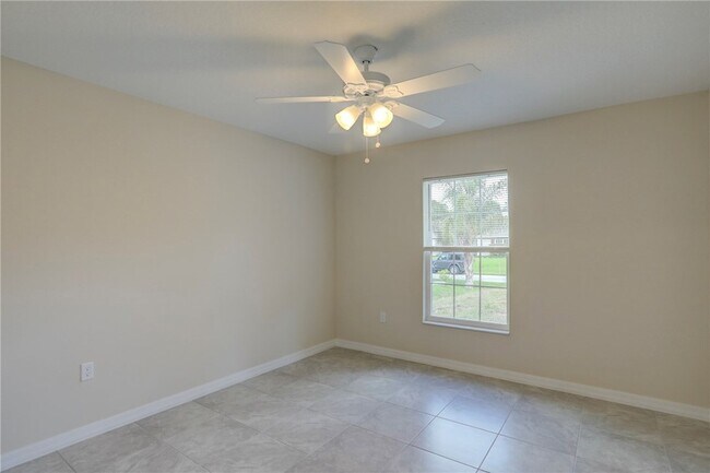 Building Photo - 426 Lanfair Ave