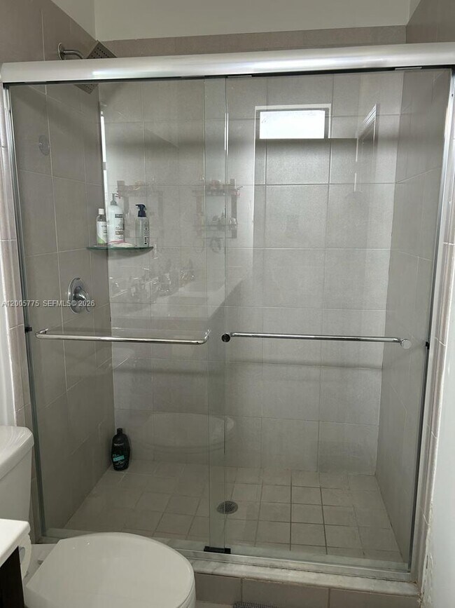 Building Photo - 784 NE 206th Terrace