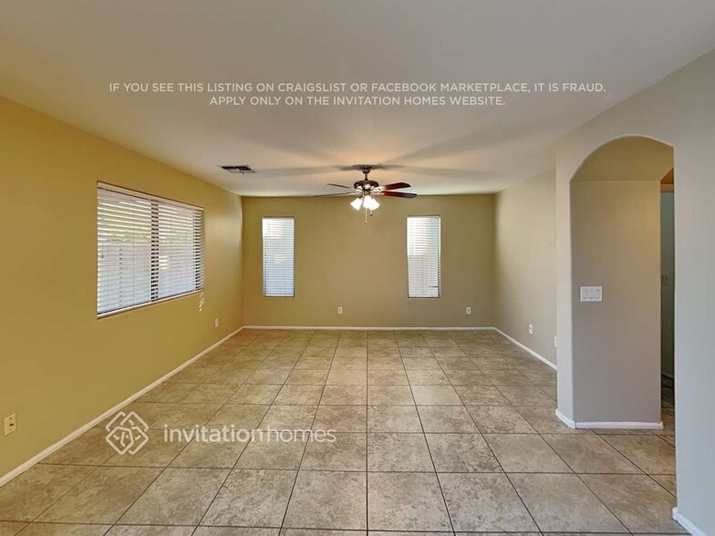 Building Photo - 28405 N Quartz St