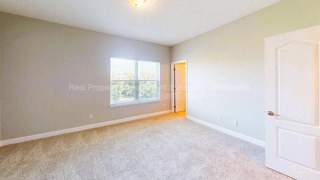 Building Photo - 4298 Ellipse Dr