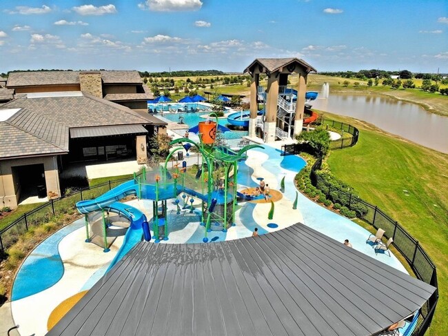 Building Photo - 28262 Meadowlark Sky Dr