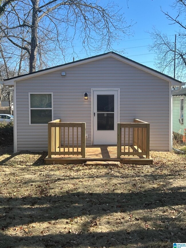 Building Photo - 2710 17th St S