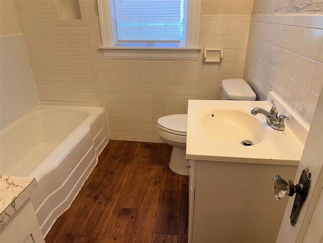 Building Photo - 3610 Dartmouth Ave N