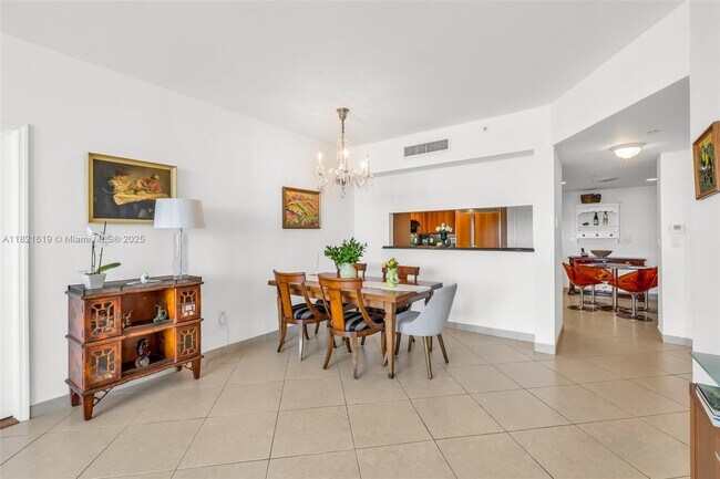 Building Photo - 9559 Collins Ave