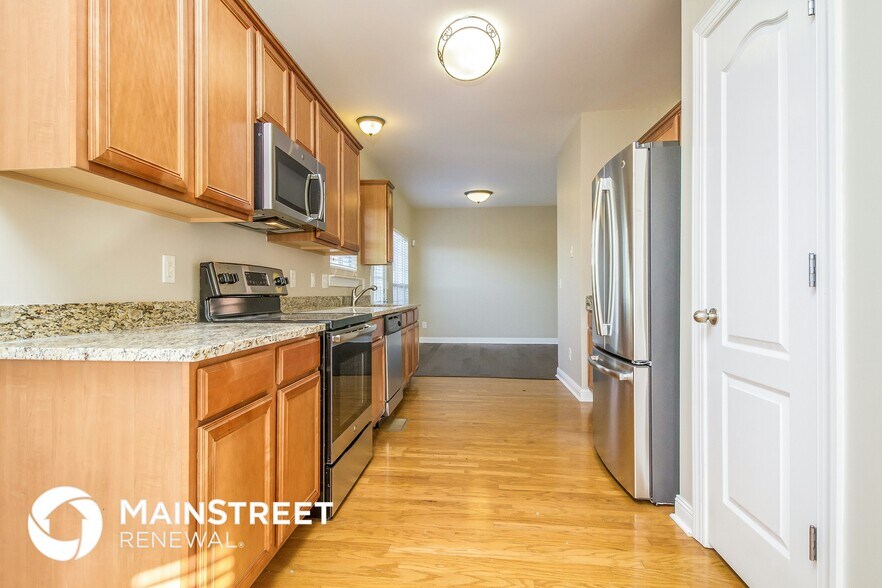 Building Photo - 6960 Scarlet Ridge Dr