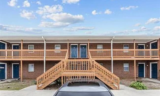 Building Photo - 1095 Cheyenne Ct