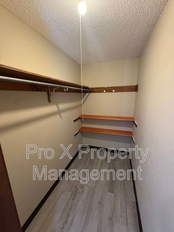 Building Photo - 753 S Campbell Ave