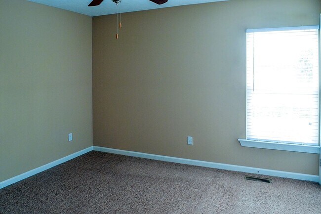 Building Photo - Adderman Point- 2 bed/2.5 bath Apartment