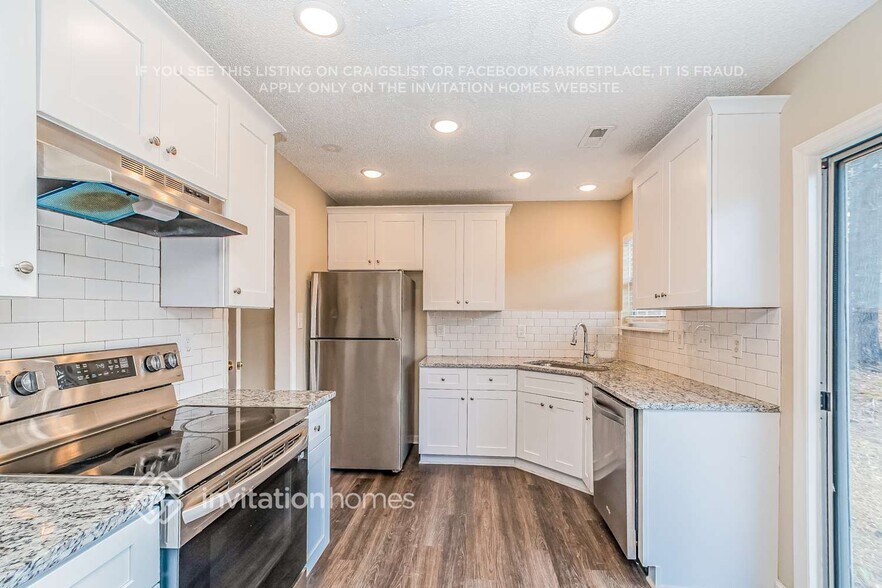 Building Photo - 4 Halsey Pl