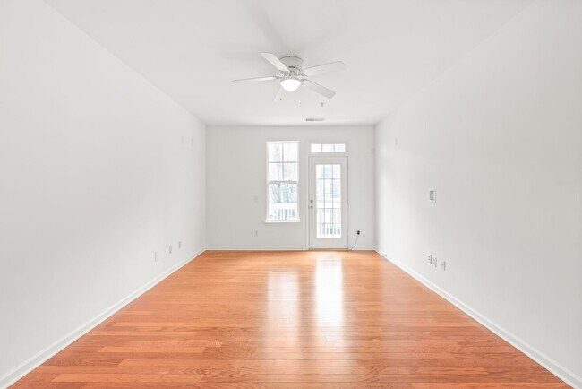 Building Photo - (Move-In Special) Charming 2-Bedroom, 2-Ba...