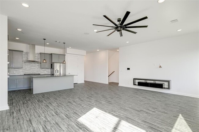 Building Photo - 1417 Kramer Ln