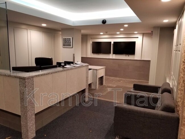 Building Photo - 555 E William St