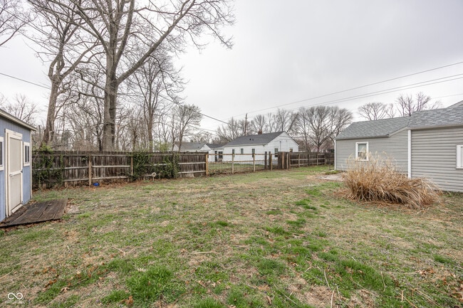 Building Photo - 2360 Durham Dr